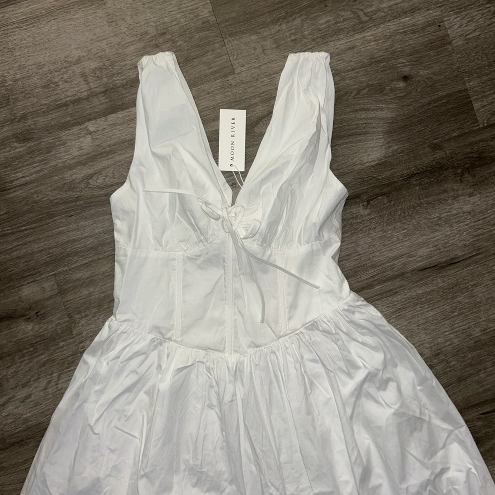 Moon River V Neck Corset Midi Dress - Picture 9 of 16